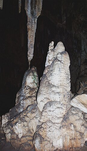 CaveN018.jpg